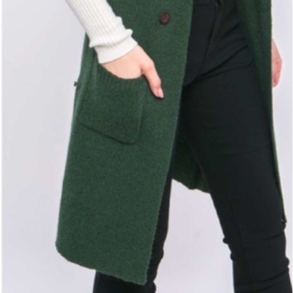Classic Button Detail Split Hem Vest - Picture 3 of 6